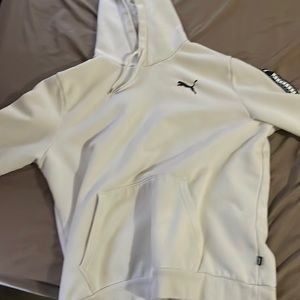 Cream medium light weight coat puma